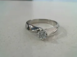 18ct White Gold iamond Solitaire